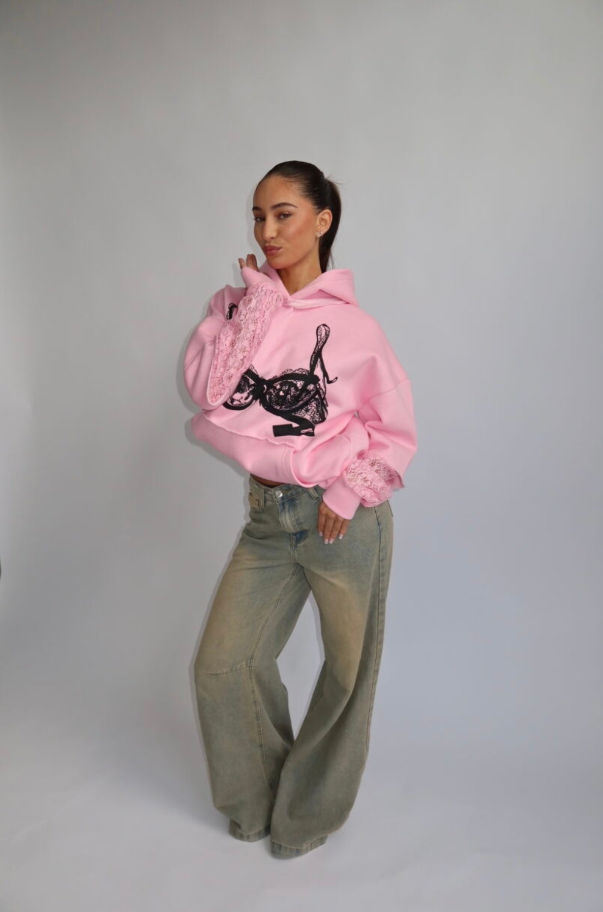 Hoodie met capuchon en borstprint