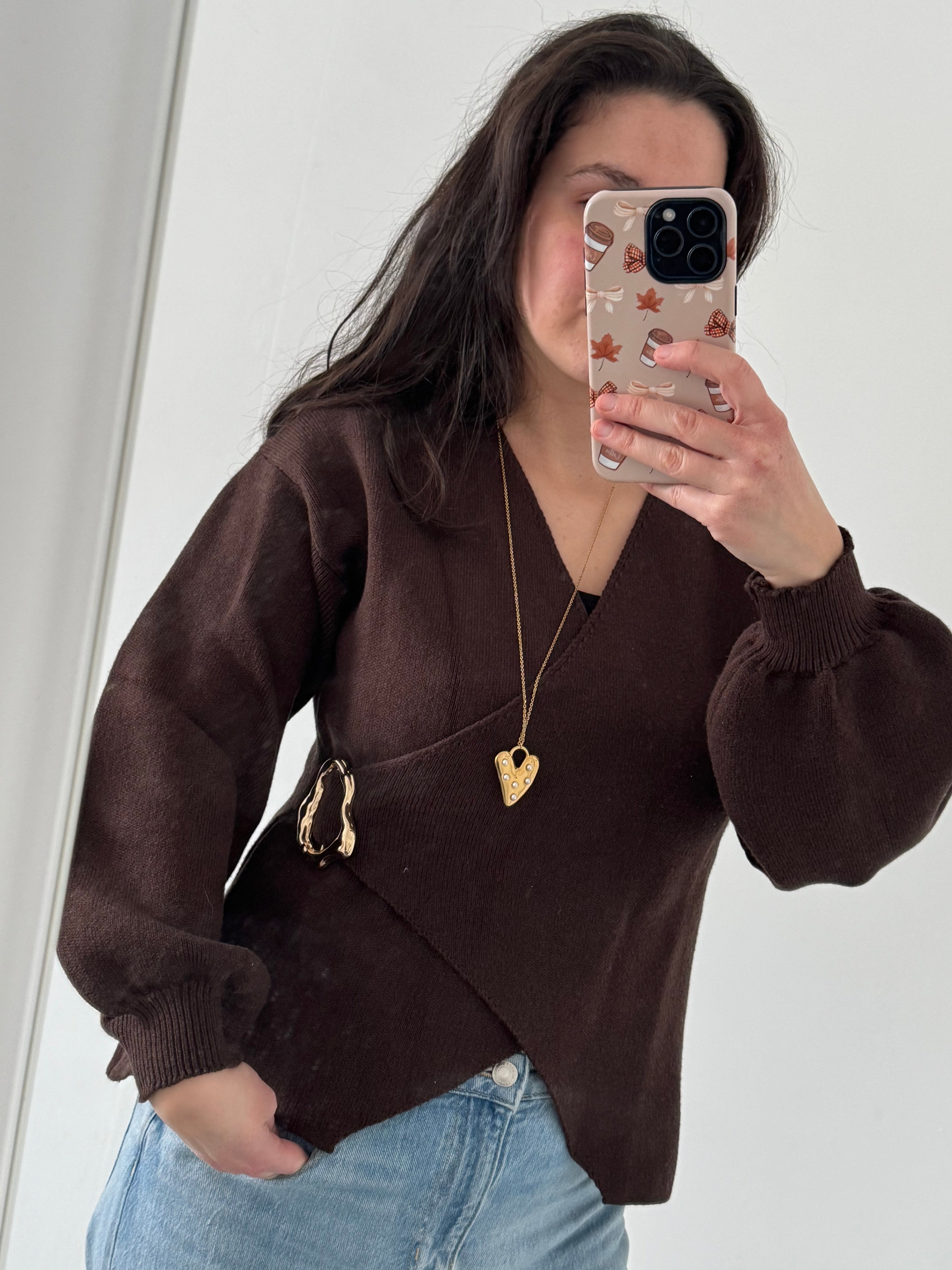 Blouse met V-hals en overslagdetail