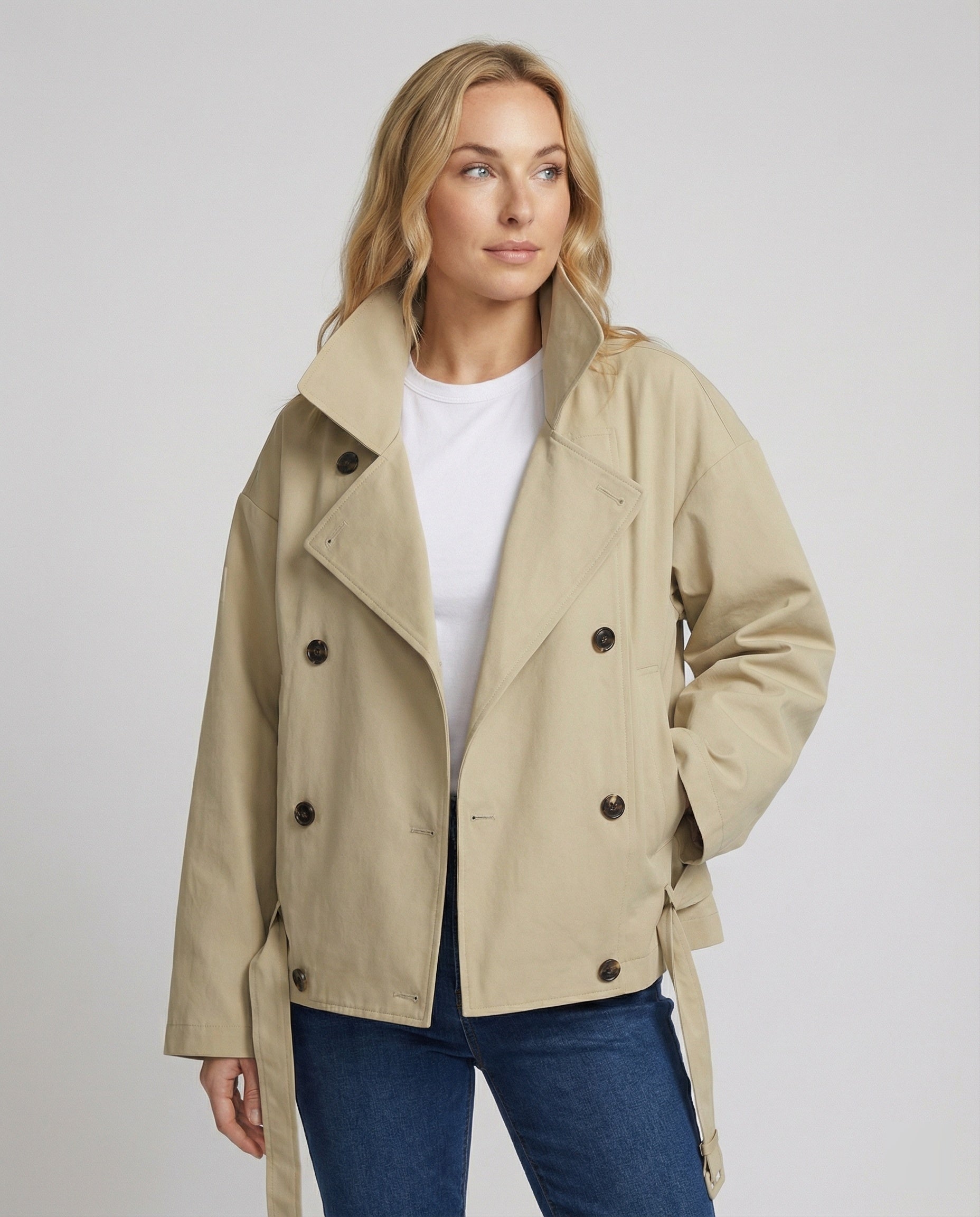Unisex trenchcoat met dubbele knoopsluiting, oversized pasvorm en retrolook – Beige