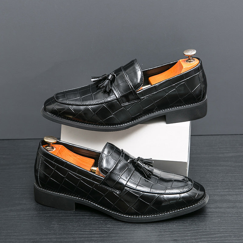 Dames modieuze mocassins met leren bovenwerk en kwastdetails – Zwart en Bruin – Groen