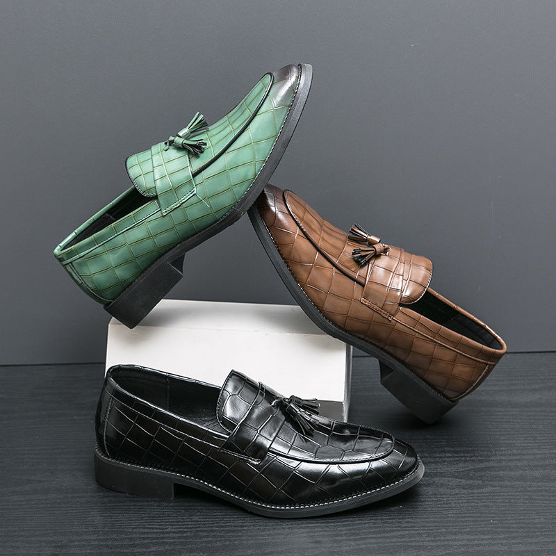 Dames modieuze mocassins met leren bovenwerk en kwastdetails – Zwart en Bruin – Zwart