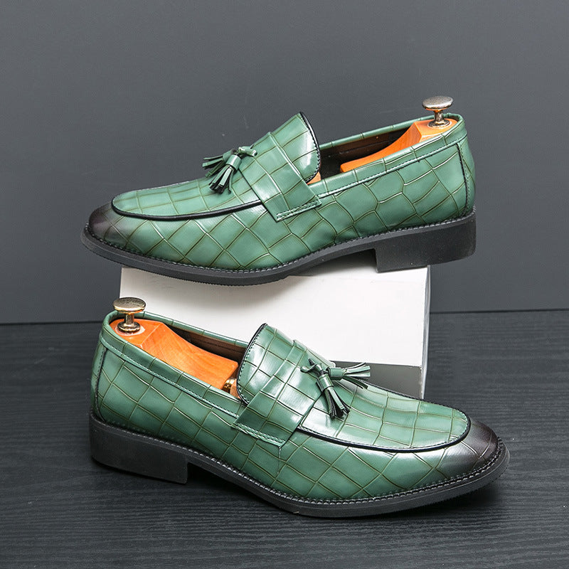 Dames modieuze mocassins met leren bovenwerk en kwastdetails – Zwart en Bruin – Bruin