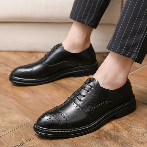 Dames klassieke brogues met leren bovenwerk – Zwart