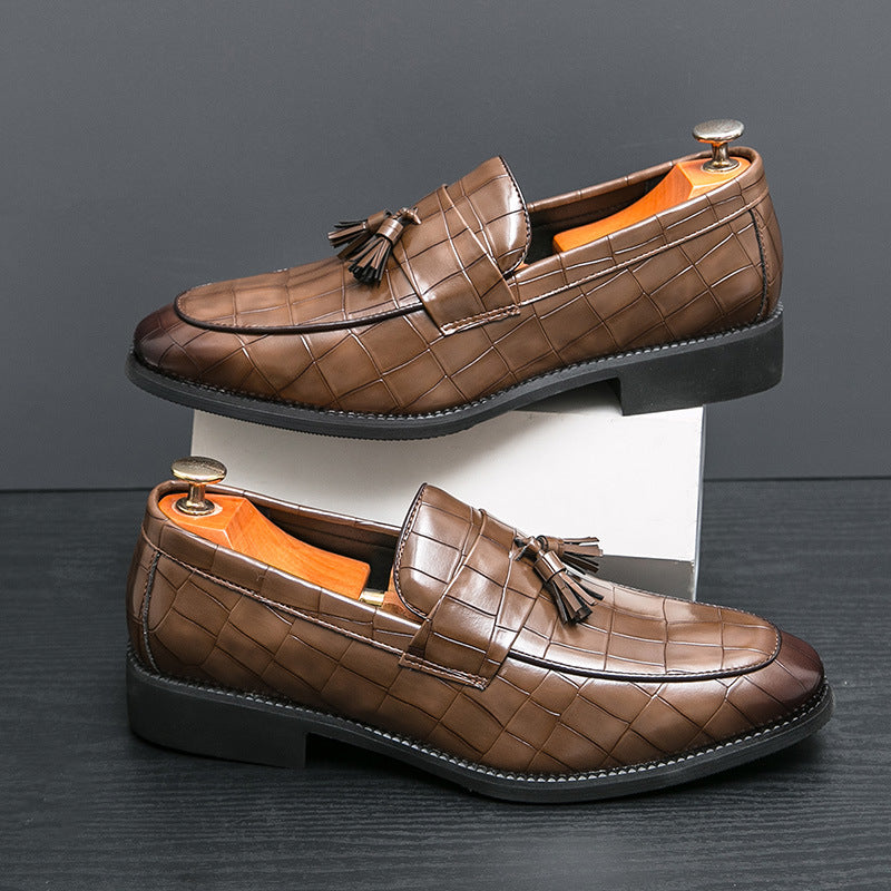 Dames modieuze mocassins met leren bovenwerk en kwastdetails – Zwart en Bruin – Zwart