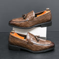 Dames modieuze mocassins met leren bovenwerk en kwastdetails – Zwart en Bruin – Zwart